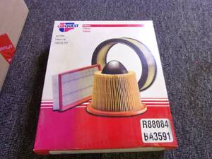 lot 254 image: box of 11 carquest R88084 air filte...