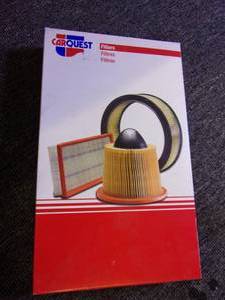 lot 264 image: box of 16 Carquest R88301 air filte...
