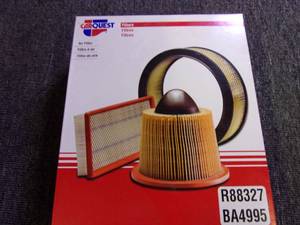 lot 273 image: box of 9 carquest R88327 air filter...
