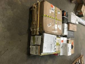 Pallet of Mixed Flooring Customer Returns See Terms on Auction