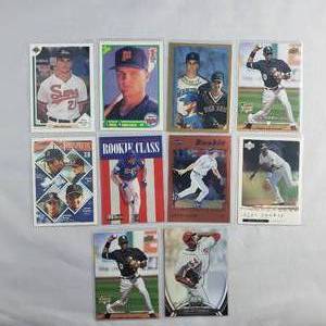 Lot of 10 Rookie and Prospects Cards including Chuck Knoblauch