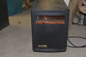 lot 93 image: Eden Pure plug in quartz infared portable heater