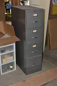 lot 90 image: Filing Cabinet