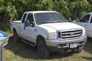 lot 5 image: 2003 Ford F250 Super Duty