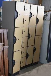 lot 22 image: 4 sets of lockers