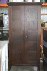 lot 29 image: armoire