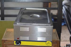 lot 34 image: Qualite food warmer