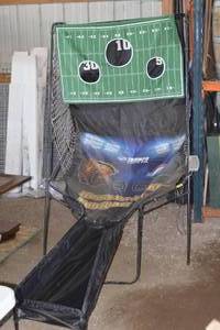 lot 61 image: portable football game