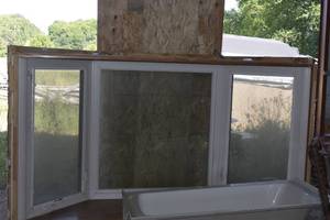lot 106 image: Bay Window measurements in photo