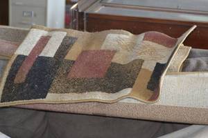 lot 132 image: 3 matching rugs
