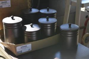 lot 136 image: Tin canisters