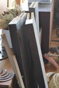 lot 138 image: Floating shelves
