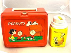 lot 12 image: 1965 Peanuts Plastic Lunchbox with Thermos