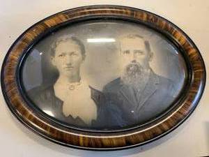lot 17 image: 1800s Oval Glass Photo 23 Inch Wide