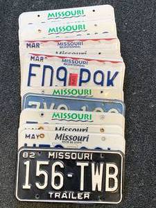 lot 25 image: Lot of 14 Missouri License Plates
