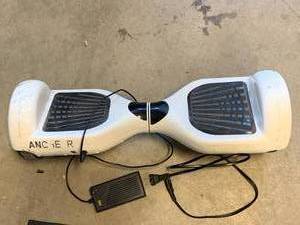 lot 40 image: Electric Hoverboard in Working Condition