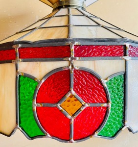 lot 26 image: Lovely Vintage Light Fixture