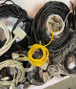 lot 117 image: Assorted Electrical Cables and Wiring
