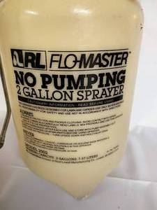 lot 118 image: Flo-Master 2 Gallon Lawn Sprayer Model 2502