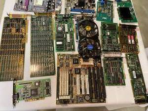 lot 123 image: Large Lot of Electrical Components