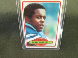 28. 1980 Topps Tony Dorsett Card...