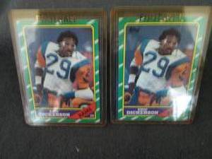 175. 2 1986 Topps Eric Dickerson Ca...