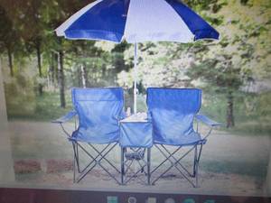 Folding Chair Set with Table and Um...