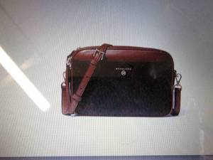 Michael Kors Jet Set Charm Signatur...