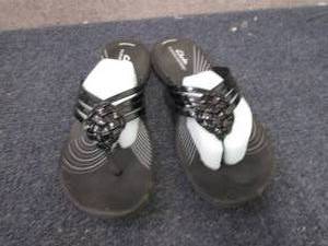 Clarks Womens Cloudsteppers Breeze...