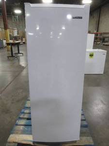 lot 198 image: Thomson Upright Freezer 6.5 cu. ft., TFRF690 - SLIGHTLY USED SCRATCH AND DENT - WORKS