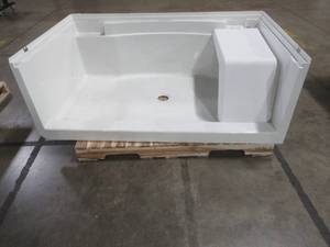 lot 210 image: Sterling Accord 36 in. x 60 in. Single Threshold Shower Base in White, 72291100-0 - With Seat,