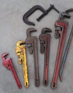 lot 84 image: MISC LARGE TOOLS