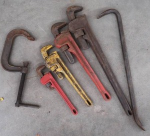 lot 88 image: MISC LARGE TOOLS