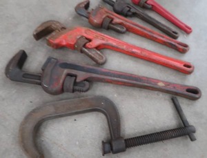 lot 89 image: MISC LARGE TOOLS