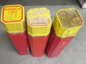 lot 63 image: 3 CONTAINERS OF 2101 WELDING RODS