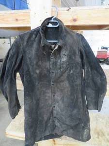 lot 105 image: BLACK JOHN BULL WELDING JACKET BY ELLIOT COMPANY