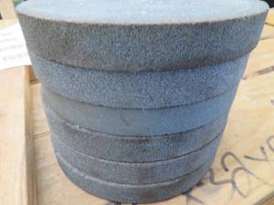 lot 134 image: 6 GRINDING WHEELS LOOKS NEW