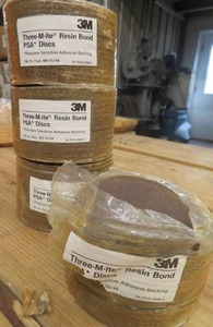 lot 149 image: 3M THREE M-ITE RESIN BOND PSA DISCS