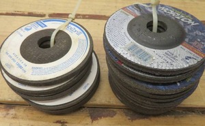 lot 166 image: 2 STACKS OF NORZON GRINDING WHEELS