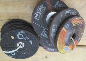 lot 168 image: 2 STACKS OF OSBORN GRINDING WHEELS
