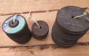 lot 170 image: STACK OF PEFERD  AND SMALL MISC. GRINDING WHEELS