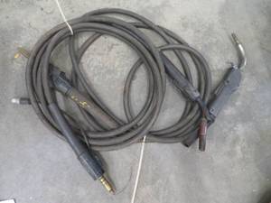 lot 189 image: 2 MIG  WIRE FEED CABLES & GUNS