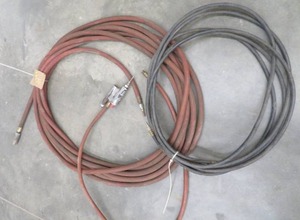 lot 201 image: 2 AIR HOSES