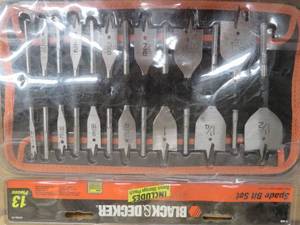 lot 208 image: BLACK & DECKER SPADE BIT SET 13 PIECES NEW