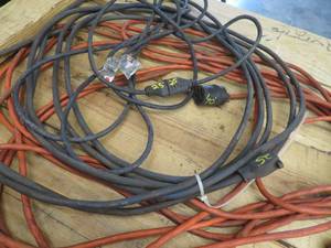 lot 222 image: 3 EXTENSION CORDS