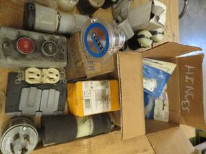 lot 231 image: BOX OF MISC. ELECTRICAL