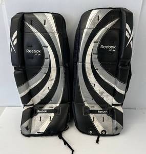 lot 5 image: Reebok Goalie Pads JR 3K 24