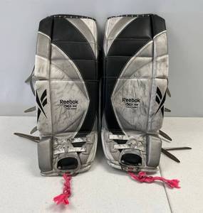 lot 24 image: Reebok Pulse 30 Goalie Pads