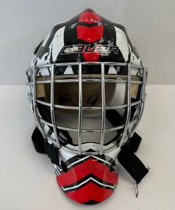 lot 40 image: Bauer 2012 NME3 Goalie Helmet CC-09 Youth