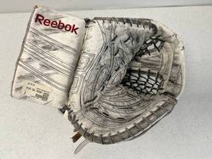 lot 66 image: Used Reebook Larceny Jr Goalie Catcher